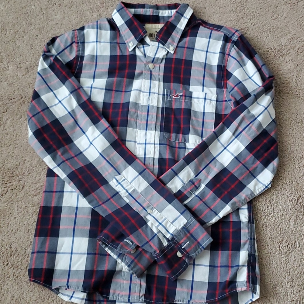 Like new plaid button up